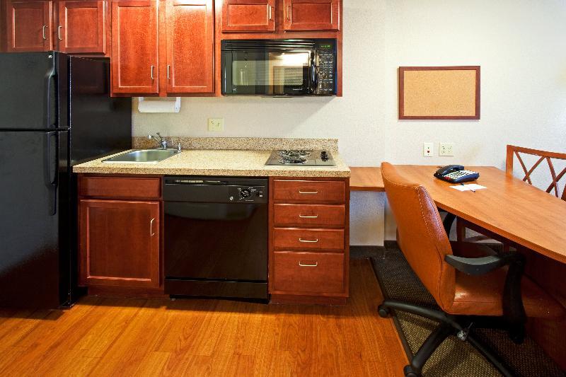 Candlewood Suites Fort Lauderdale Airport-Cruise By Ihg Exterior photo